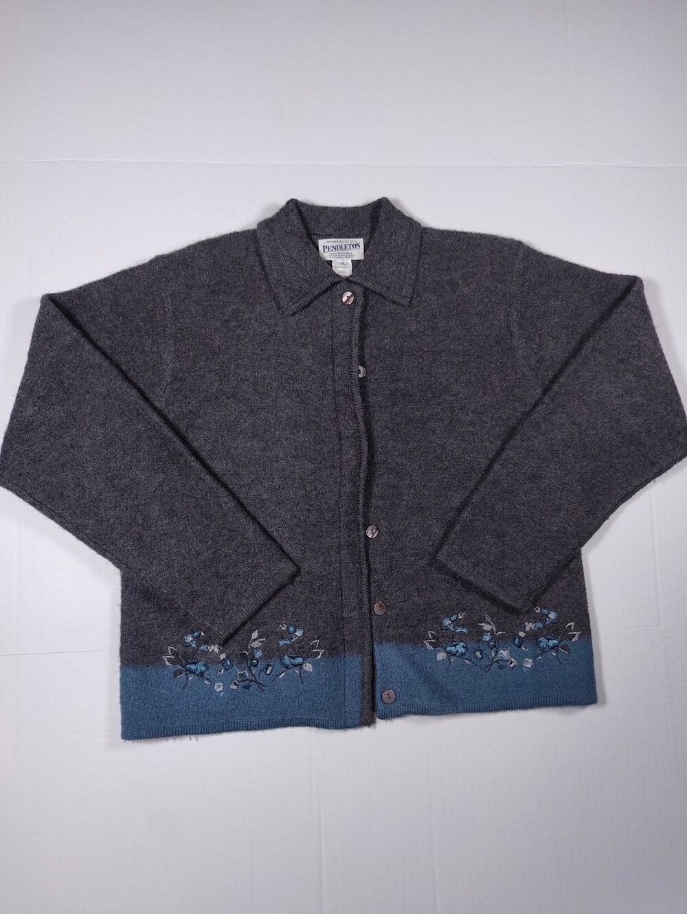 Vintage Pendleton 100% Wool Gray Floral Embroidered Jacket Sweater Size XL